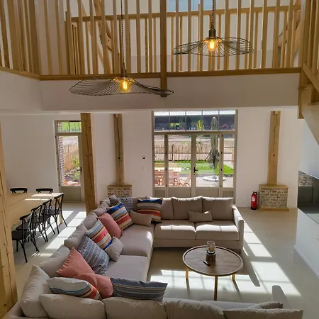 Les Paticheres - La Grange Avec Acces A La Piscine Semesterbostad