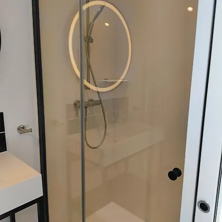 Semesterbostad Les Paticheres - La Grange Avec Acces A La Piscine Biville-la-Baignarde