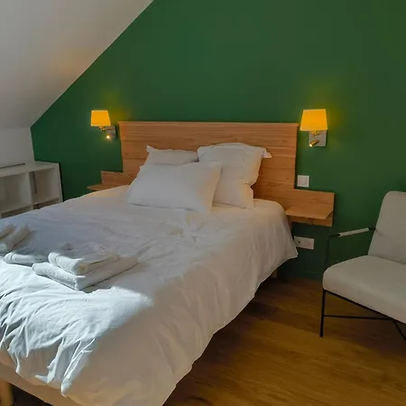 Les Paticheres - La Grange Avec Acces A La Piscine Biville-la-Baignarde