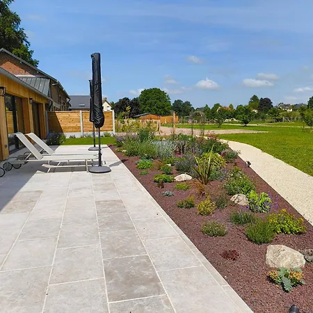 Semesterbostad Les Paticheres - La Grange Avec Acces A La Piscine Biville-la-Baignarde